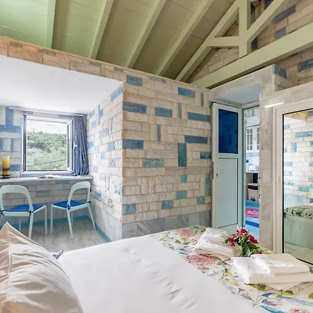 Paco's Standard 4 * Οζιάς